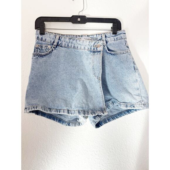 Zara Denim Wrap Skort Size Small Light Wash Minimalist Classic 5862/154/427 - Picture 9 of 11